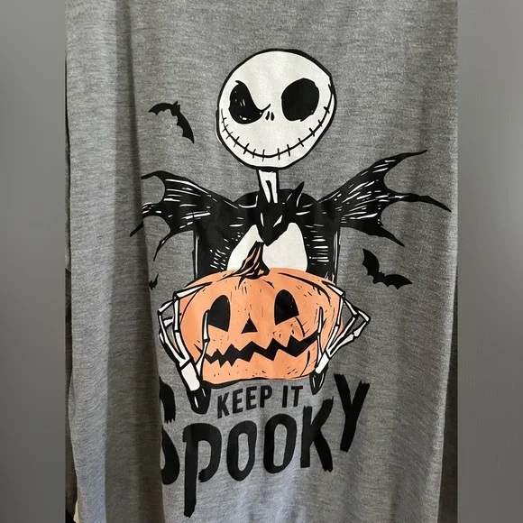 SOLD Disney's Women's Nightmare Before Christmas Sleepshirt - Picture 2 of 7